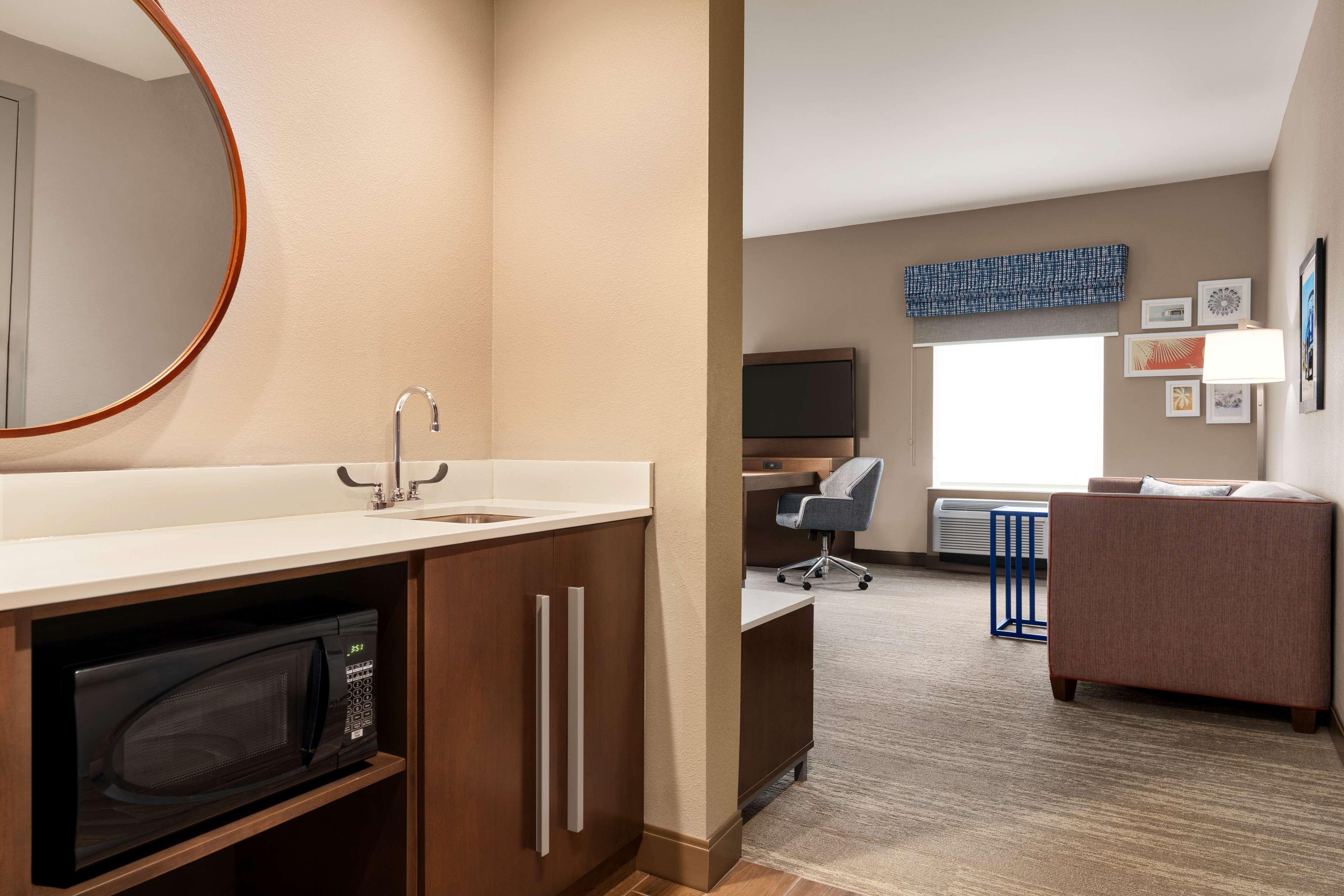 Hampton Inn & Suites Ocean City West West Ocean City Exterior photo